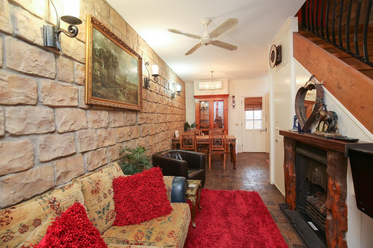 The Stable On Olive Apartment มิลดูรา ภายนอก รูปภาพ